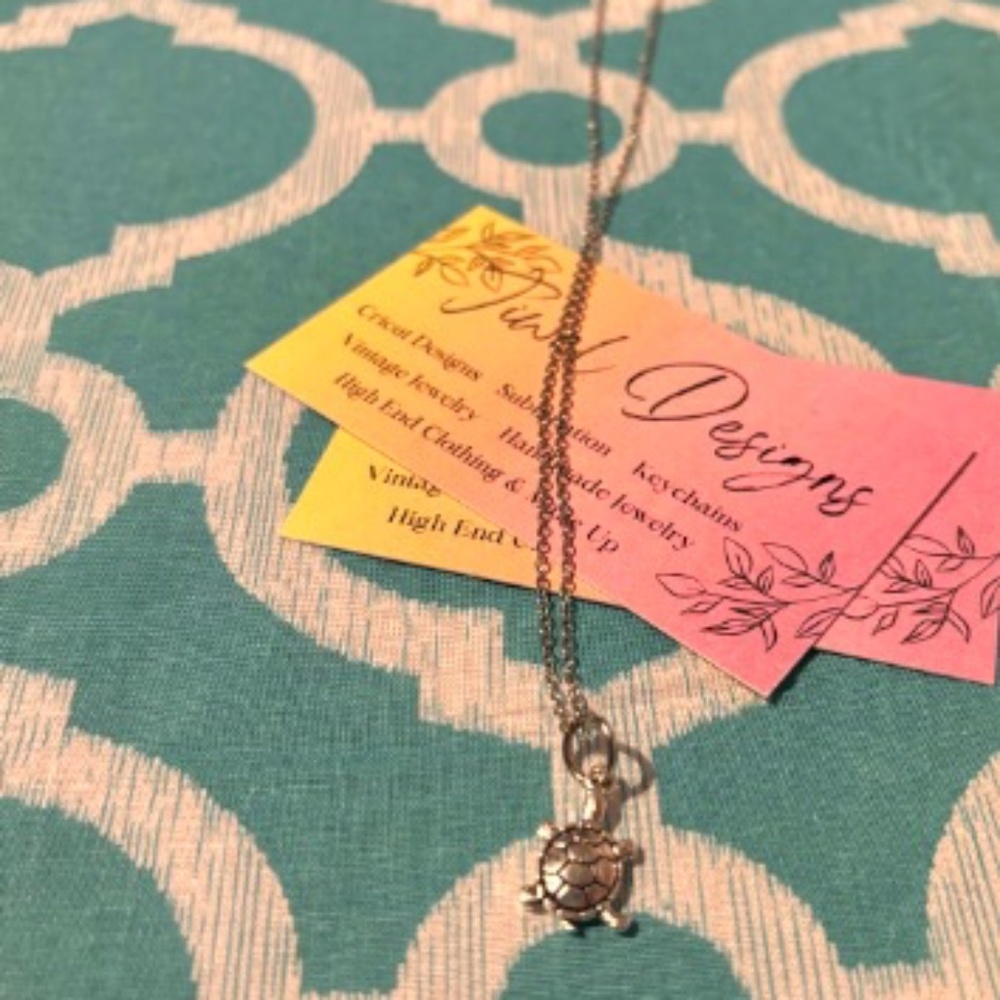 Adorable Turtle Pendant Necklace